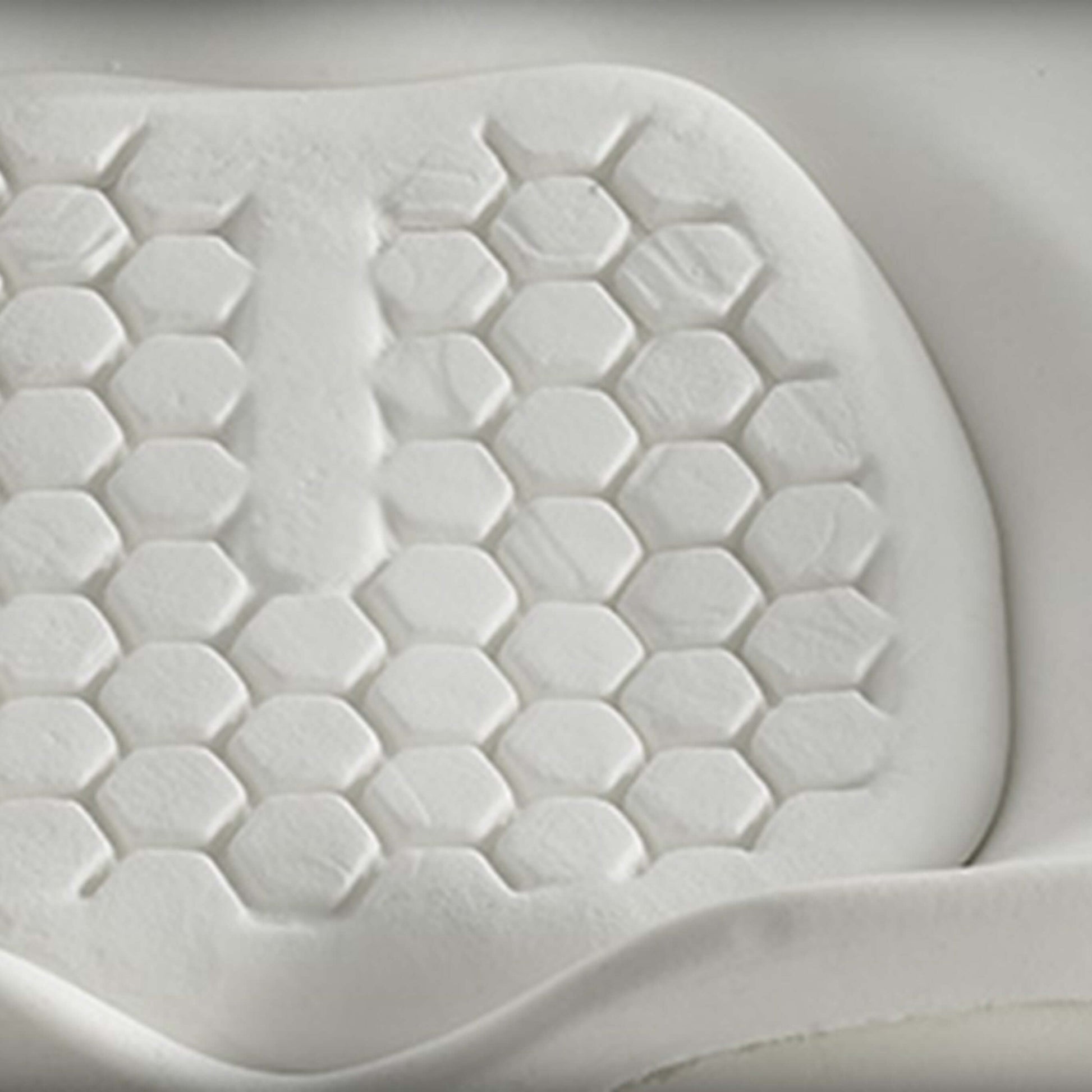 大転子のサポートにより沈み込みながらもホールド力を保つアクシオムSPヴィスコの安定感がある座位保持力