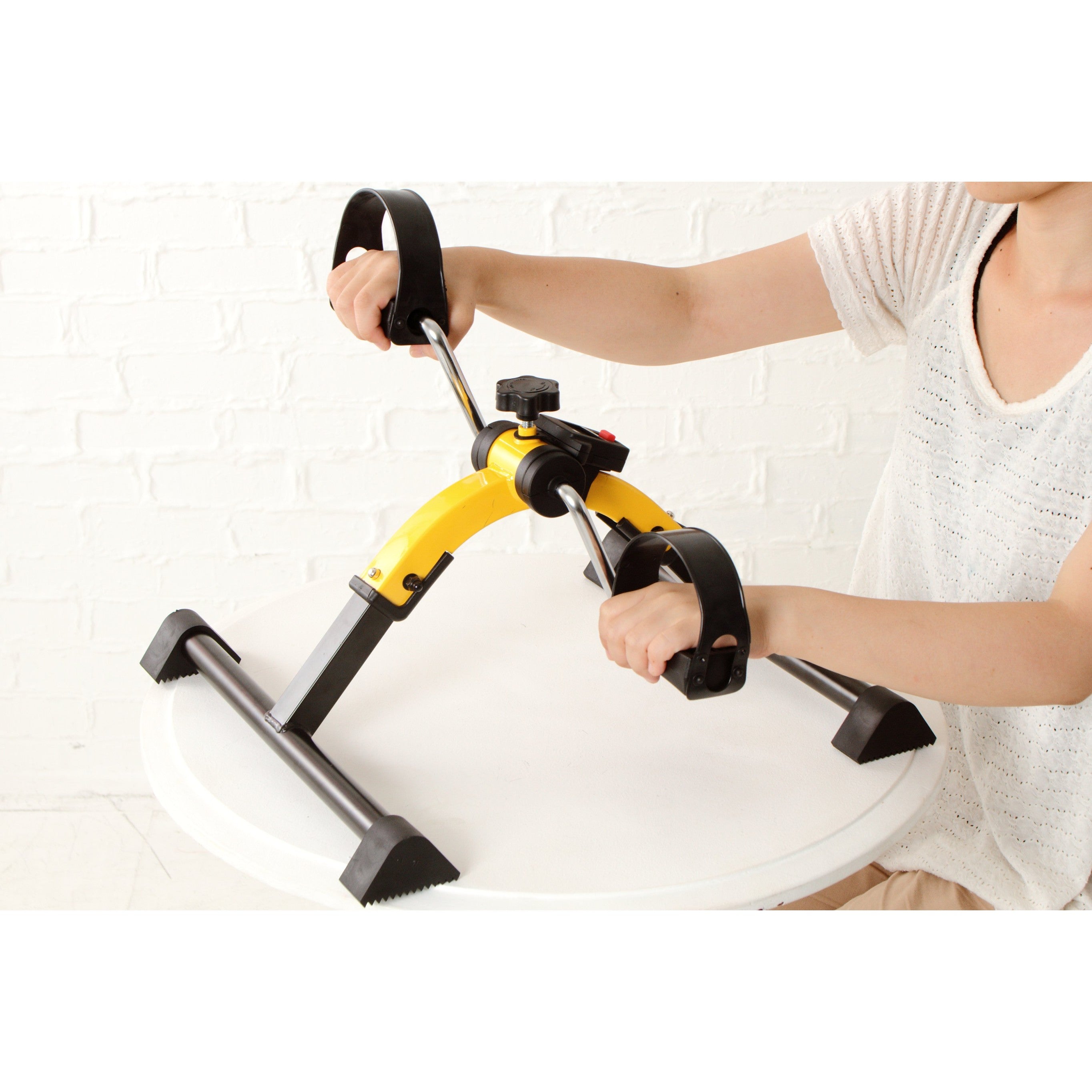 PX-one ペダルエクササイザ―｜負荷調整ダイヤル付き座位ペダル運動器具