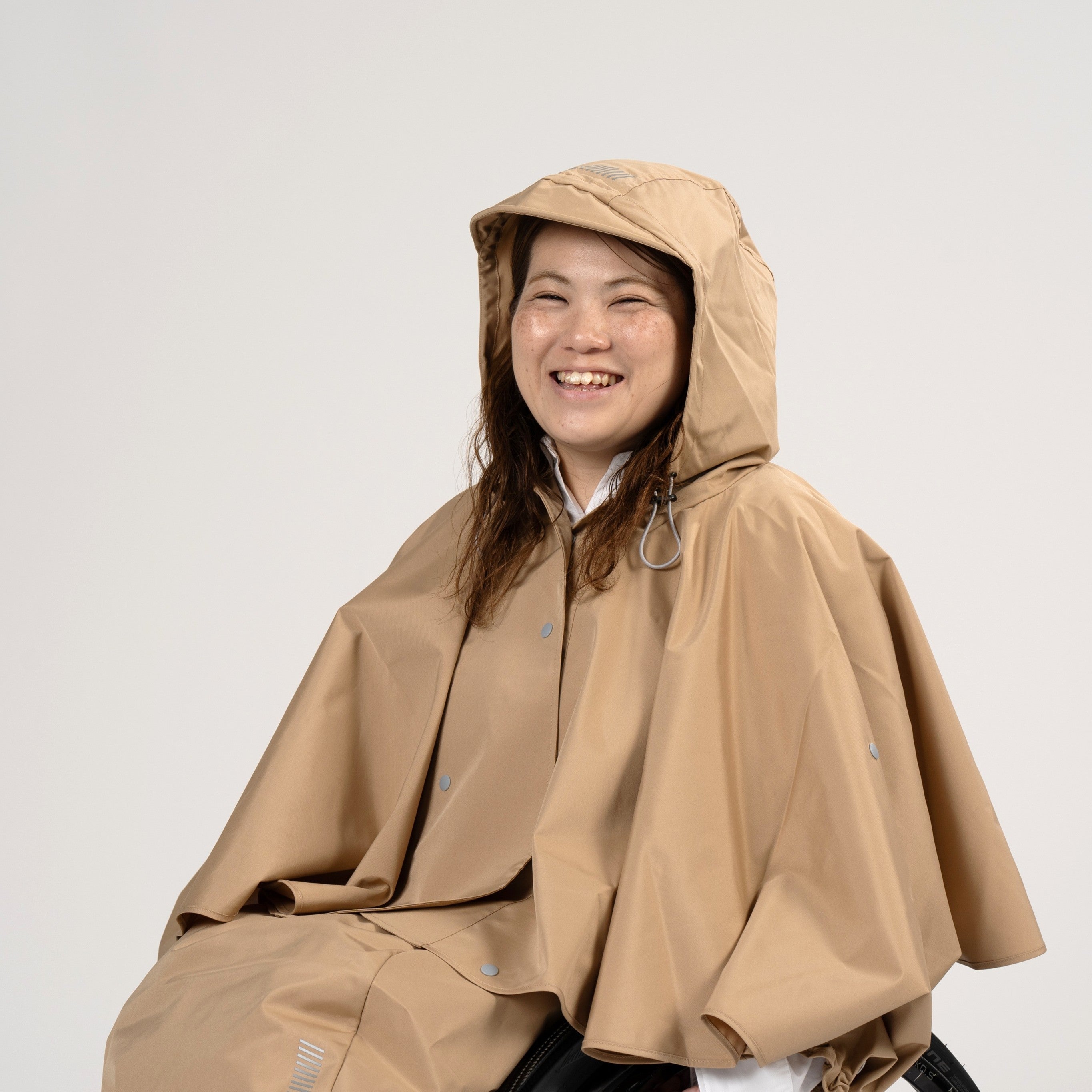 多機能レインウェア｜晴雨兼用・上下分離・車いす対応ジャケット