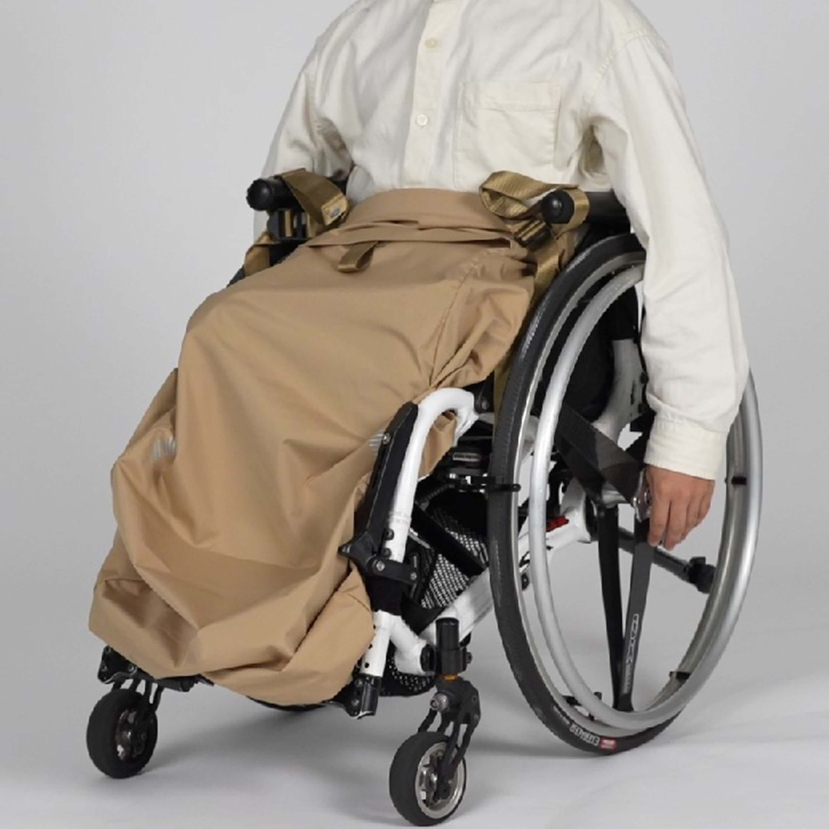 多機能レインウェア｜晴雨兼用・上下分離・車いす対応ジャケット